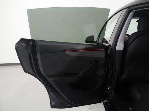 Used 2026 Tesla Model Y 2WD image 63
