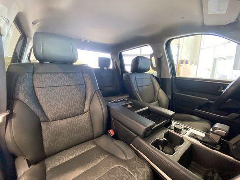 Used 2024 Toyota Tundra Limited AWD/4WD image 26
