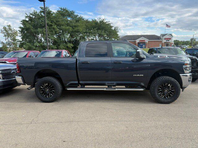 Used 2026 RAM 2500 Big Horn AWD/4WD image 2