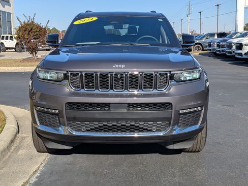 Used 2024 Jeep Grand Cherokee L Limited w/ Luxury Tech Group II image 2