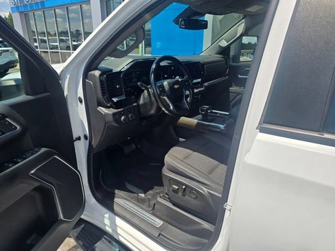 Used 2022 Chevrolet Silverado 1500 LT w/ Protection Package AWD/4WD image 10