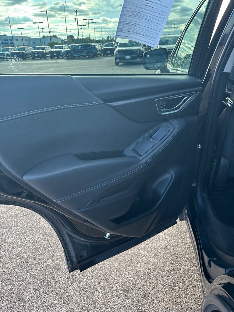 Used 2022 Subaru Forester Premium AWD/4WD image 24