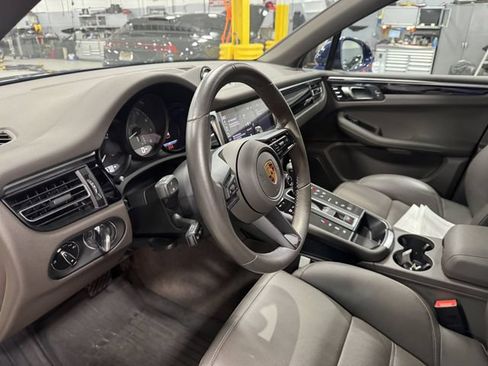 Used 2023 Porsche Macan S AWD/4WD image 25
