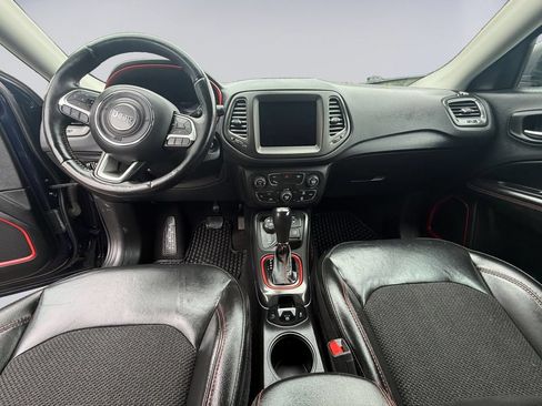 Used 2019 Jeep Compass Trailhawk w/ Cold Weather Group AWD/4WD image 13