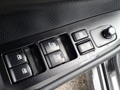 Used 2016 Subaru Legacy 2.5i Limited image 16