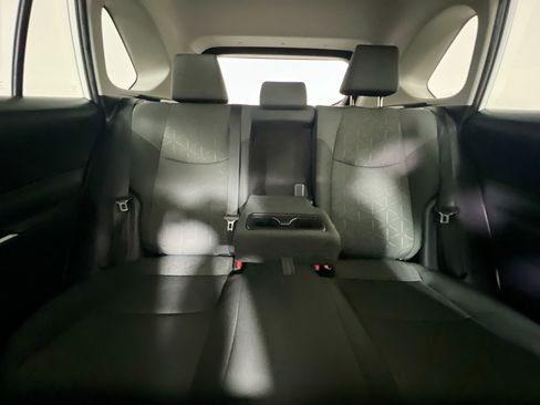 Used 2022 Toyota RAV4 XLE w/ Convenience Package image 33