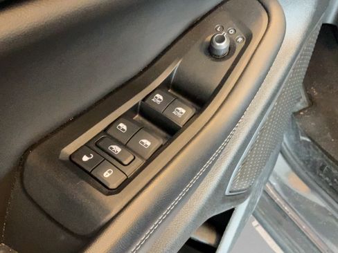Used 2023 Jeep Grand Cherokee Altitude RWD image 27