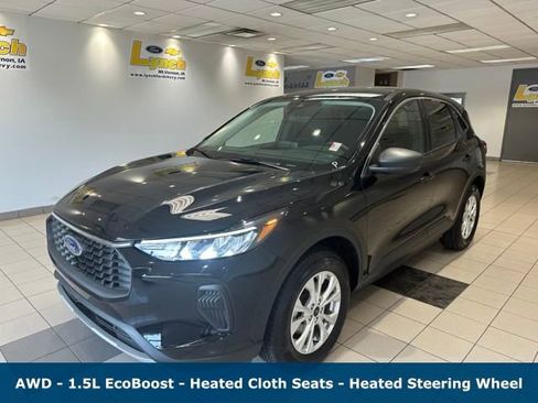 Used 2023 Ford Escape Active image 2