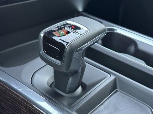 New 2026 GMC Sierra 1500 Elevation image 21