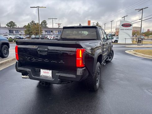 New 2025 Toyota Tacoma TRD Off-Road image 5