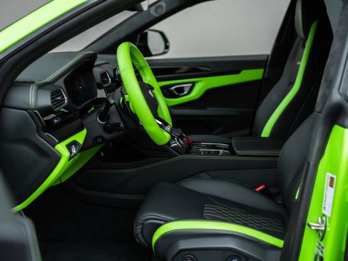 Used 2023 Lamborghini Urus S image 16