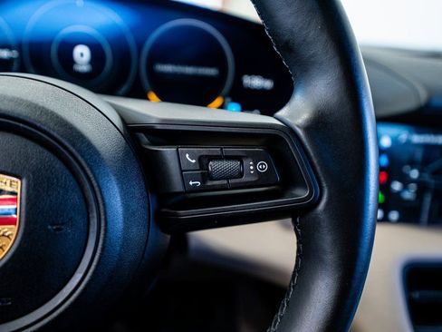 Used 2021 Porsche Taycan image 44