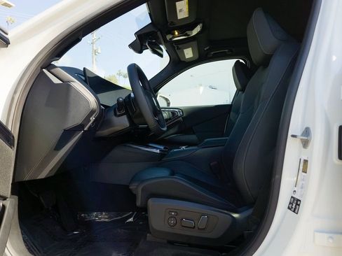 Used 2025 BMW X3 xDrive30i w/ Convenience Package image 9