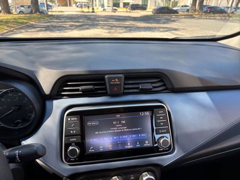 Used 2025 Nissan Versa SV image 17