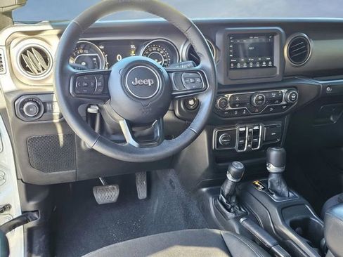 Used 2020 Jeep Wrangler Unlimited Sport S AWD/4WD image 29