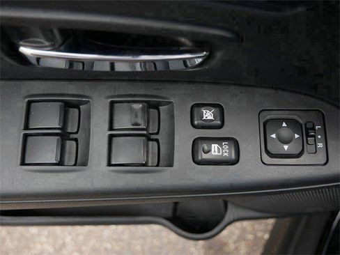 Used 2024 Mitsubishi Outlander Sport ES image 15