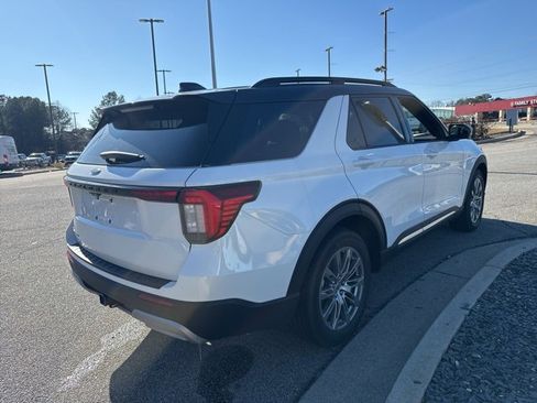 New 2026 Ford Explorer Platinum image 10