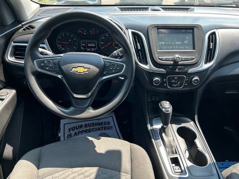 Used 2018 Chevrolet Equinox LT FWD image 15