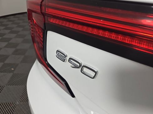 Certified 2023 Volvo S90 B6 Ultimate image 9
