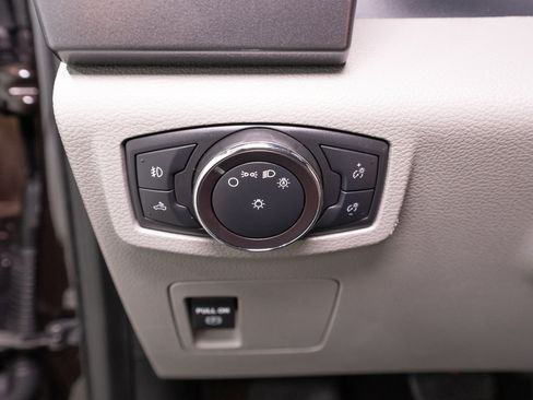 Used 2019 Ford F150 XLT AWD/4WD image 28