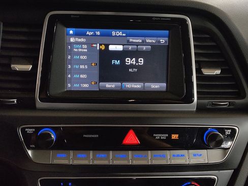 Used 2018 Hyundai Sonata SEL w/ Tech Package 02 FWD image 25