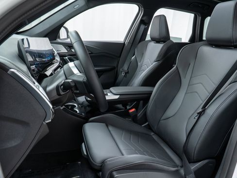 New 2025 BMW X1 xDrive28i w/ Technology Package image 13