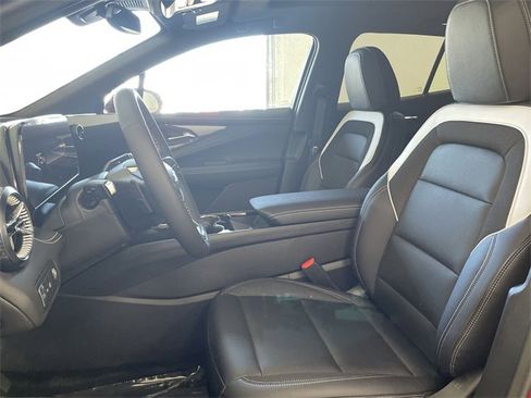 New 2025 Chevrolet Blazer EV LT image 22