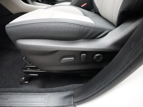 Used 2020 Subaru Forester Premium AWD/4WD image 28