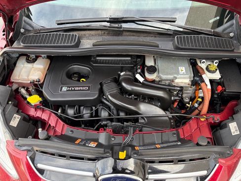 Used 2017 Ford C-MAX Titanium w/ Equipment Group 301A image 36