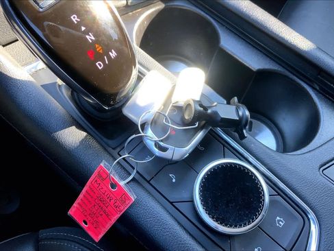 Used 2021 Cadillac XT6 Premium Luxury image 30