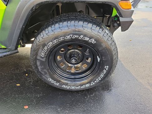 Used 2019 Jeep Wrangler Unlimited Sport S image 6