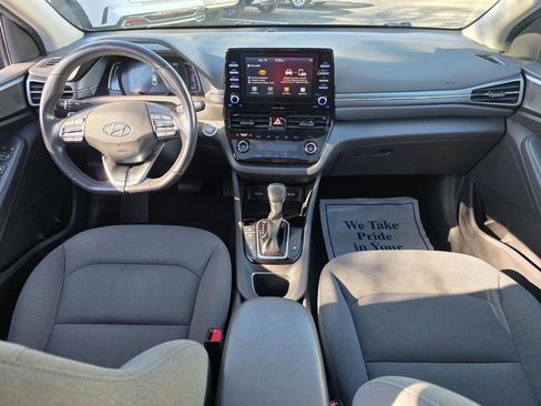 Used 2020 Hyundai Ioniq SEL image 27