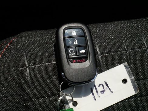 Certified 2027 Honda HR-V Sport image 40