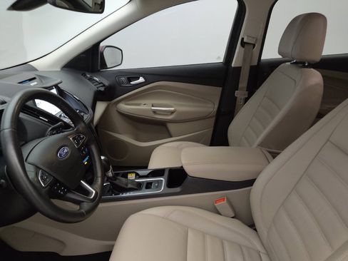 Used 2017 Ford Escape Titanium FWD image 17