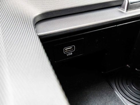 Used 2021 Hyundai Palisade SE w/ Winter Package image 28