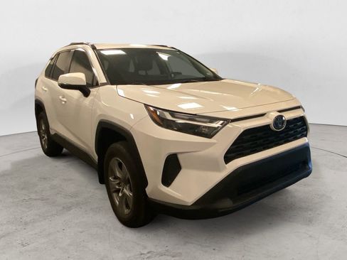Used 2024 Toyota RAV4 XLE image 7