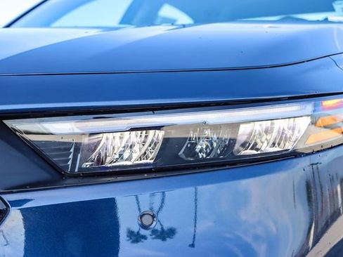 Used 2025 Honda Accord Touring image 12