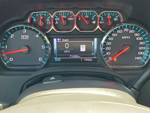 Used 2020 Chevrolet Suburban LT RWD image 29