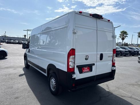 Used 2025 RAM ProMaster 2500 w/ Convenience Group FWD image 5