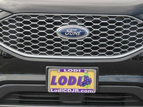 Used 2024 Ford Edge SEL image 7