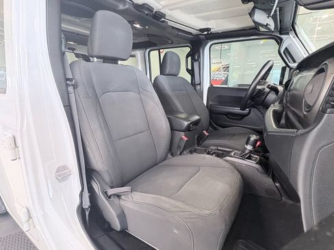 Used 2018 Jeep Wrangler Unlimited Sport S AWD/4WD image 23