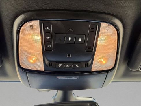 Used 2024 Dodge Durango GT image 12