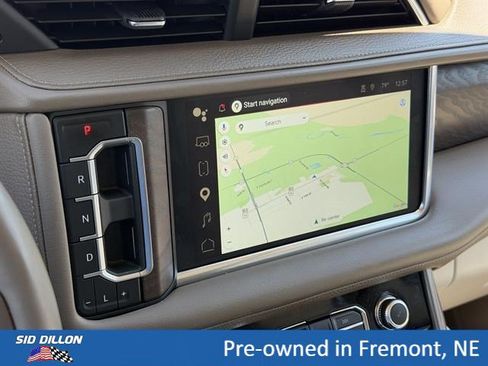 Used 2024 GMC Yukon XL Denali w/ Denali Reserve Package AWD/4WD image 11