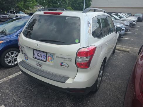 Used 2014 Subaru Forester 2.5i Premium w/ All-Weather Package AWD/4WD image 8