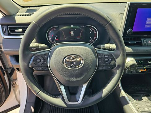 Used 2023 Toyota RAV4 XLE Premium AWD/4WD image 22