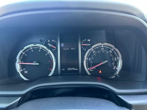 Used 2023 Toyota 4Runner TRD Off-Road Premium AWD/4WD image 13