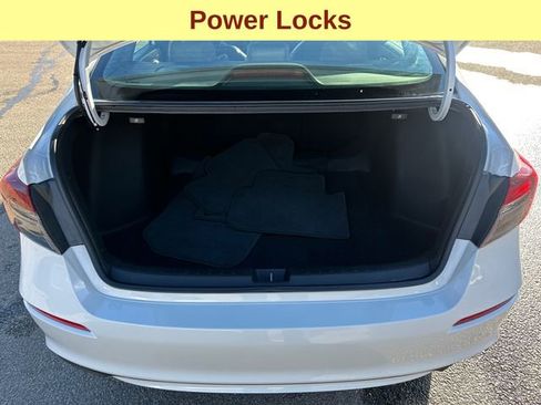 Used 2025 Honda Civic Sport image 12