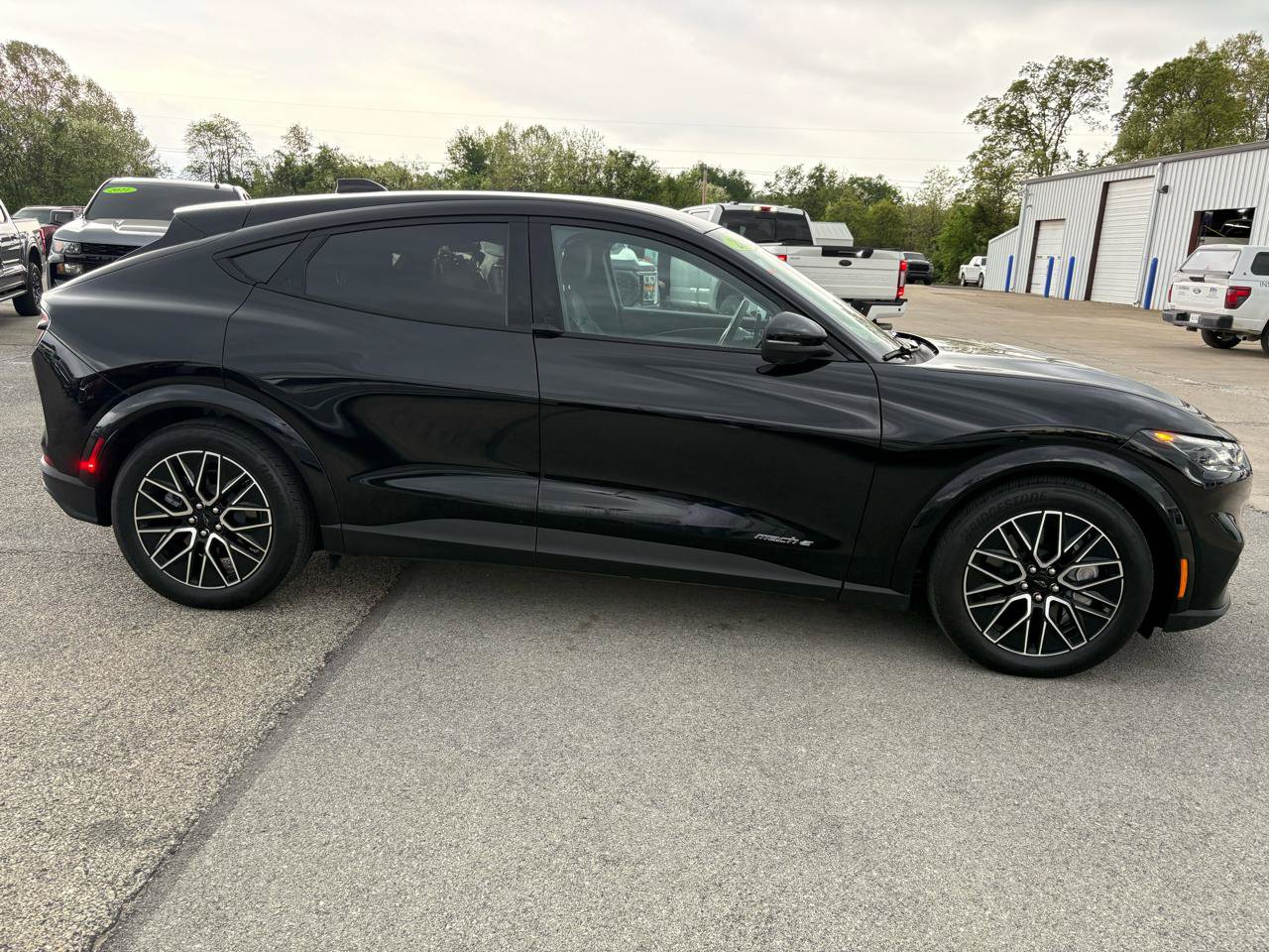 Used 2025 Ford Mustang Mach-E Premium RWD image 2