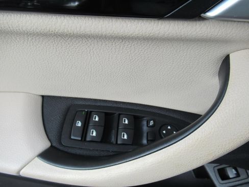 Used 2022 BMW X1 sDrive28i w/ Premium Package FWD image 22