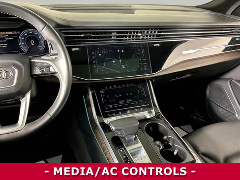 Used 2019 Audi Q8 Prestige w/ Cold Weather Package AWD/4WD image 9